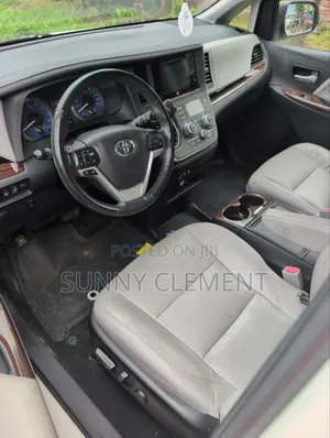 Toyota Sienna Limited Premium 7 Passenger (3.5L 6cyl 8A) 2016 White