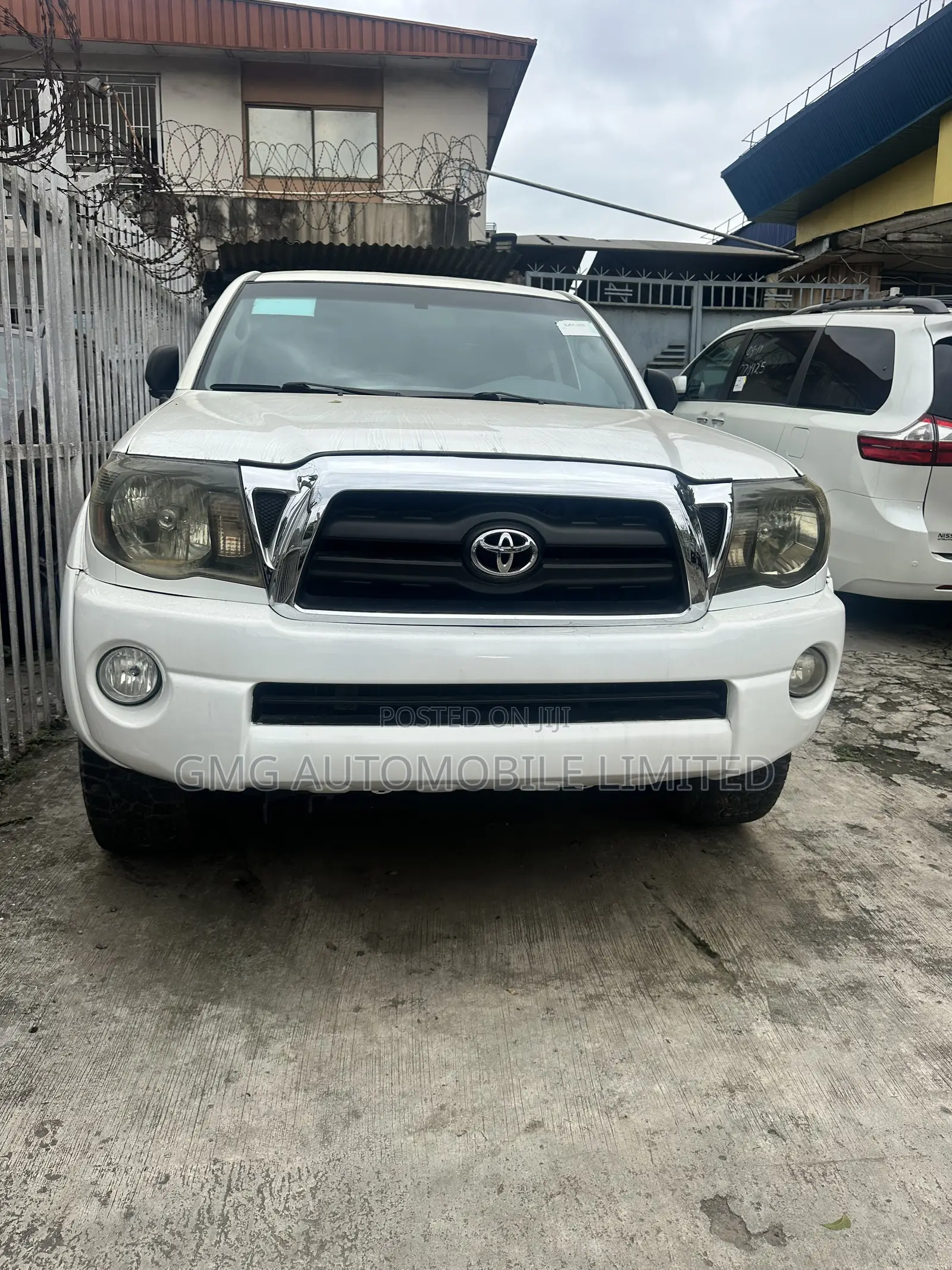 Toyota Tacoma 2007 White