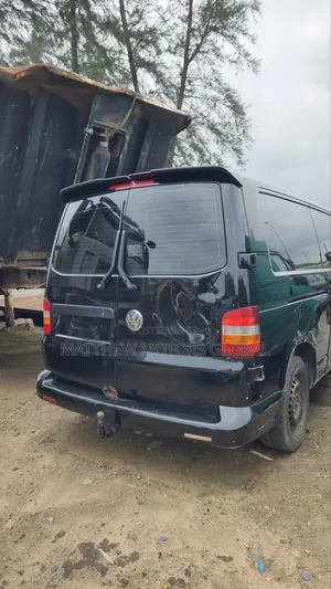 Volkswagen Transporter 2007 Black