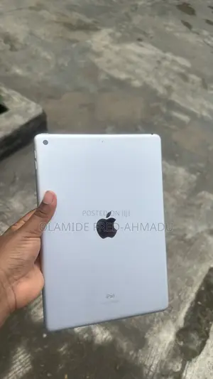 Apple iPad 10.2 (2021) 256 GB Silver