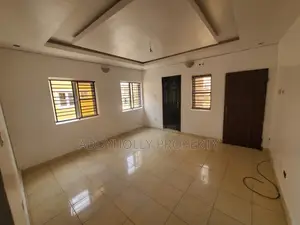 3bdrm Apartment in Ikota for sale