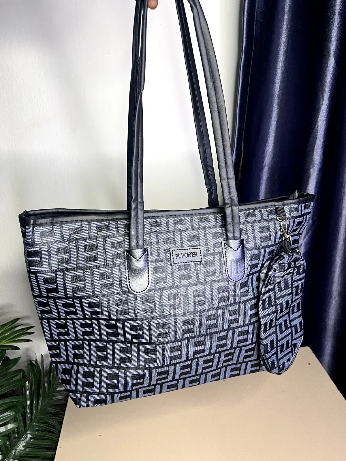 Tote Handbags