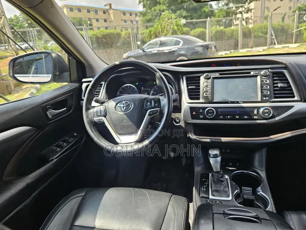 Toyota Highlander 2017 Gray