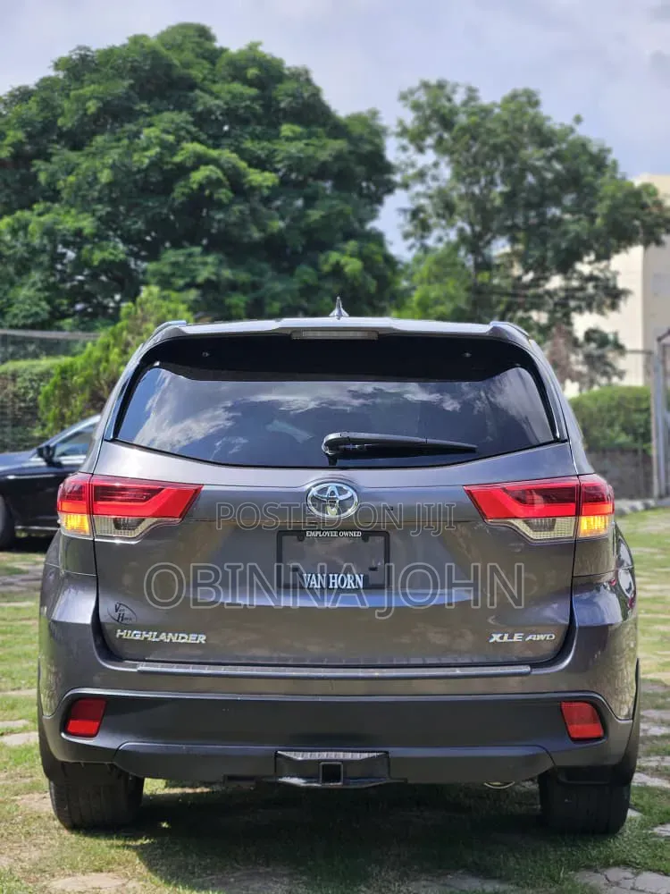 Toyota Highlander 2017 Gray