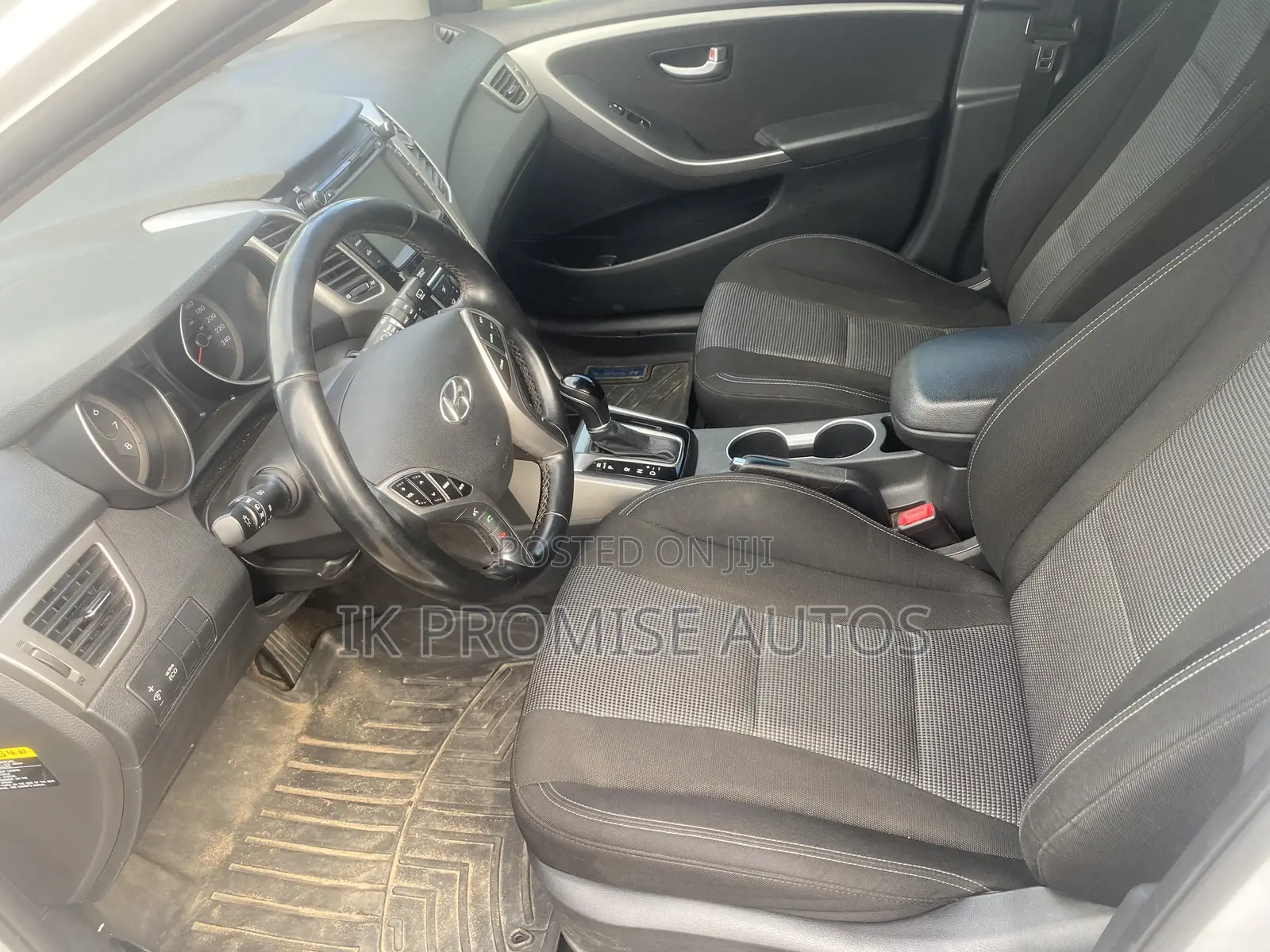 Hyundai Elantra 2017 White