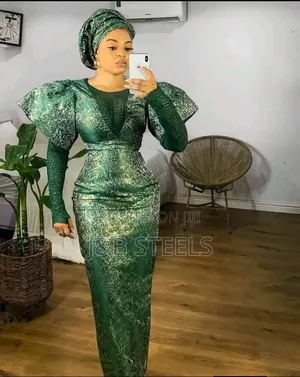 Fitted Gown Damask