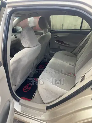 Toyota Corolla 2009 Gold