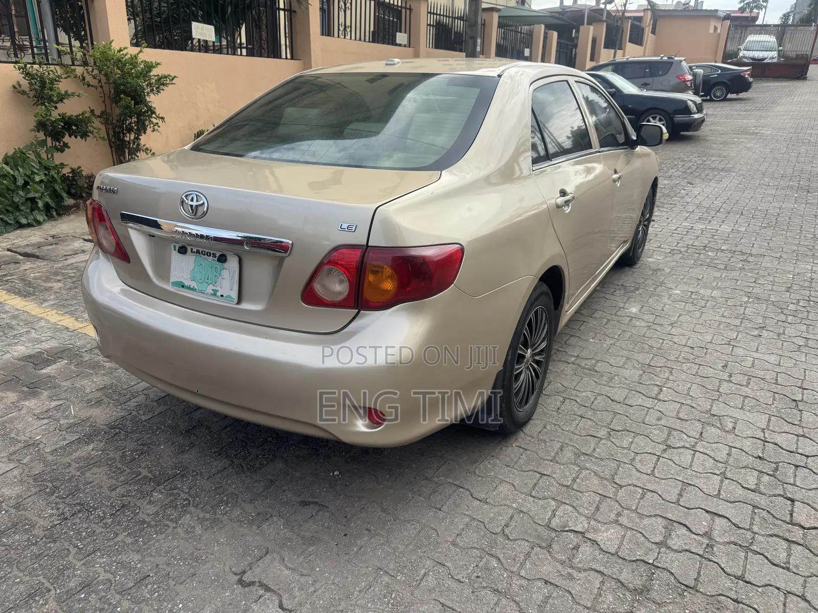 Toyota Corolla 2009 Gold
