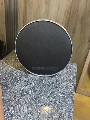 Harman Kardon Onyx Studio 9 – Neatly Used