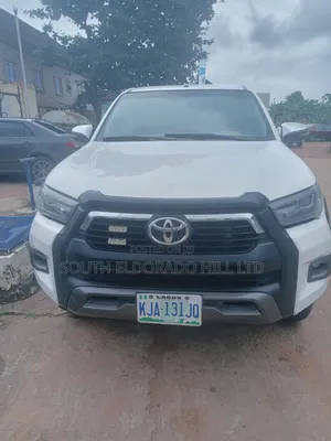 Toyota Hilux 2014 White