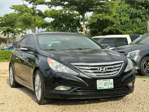 Hyundai Sonata Limited 2.0T Sedan (2.0L 4cyl 6A) 2011 Black
