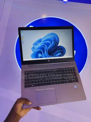 Laptop HP ZBook 15u G5 16GB Intel Core i7 SSD 256GB