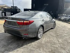Lexus ES 350 FWD 2013 Gray