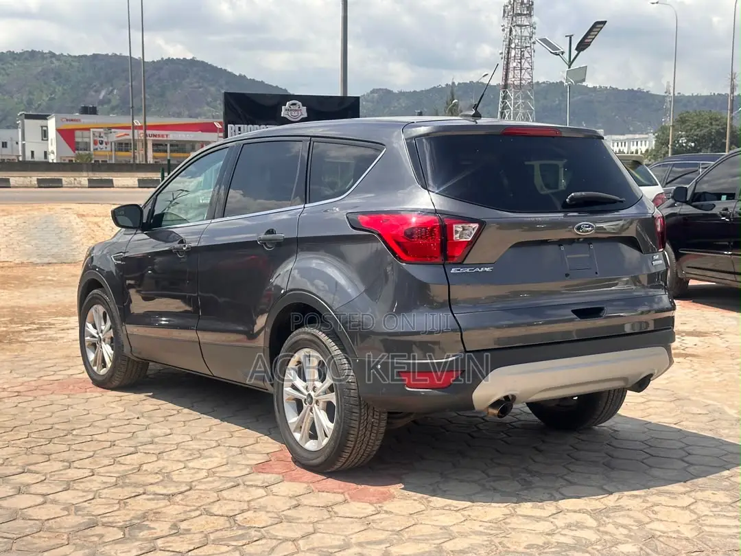 Ford Escape 2019 Gray