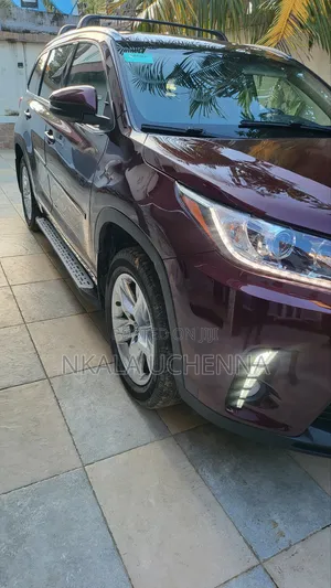 Toyota Highlander 2017 Burgundy