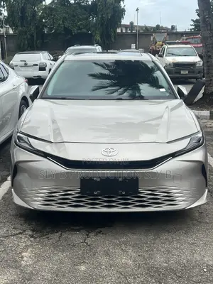 Toyota Camry XSE 2025 Gray