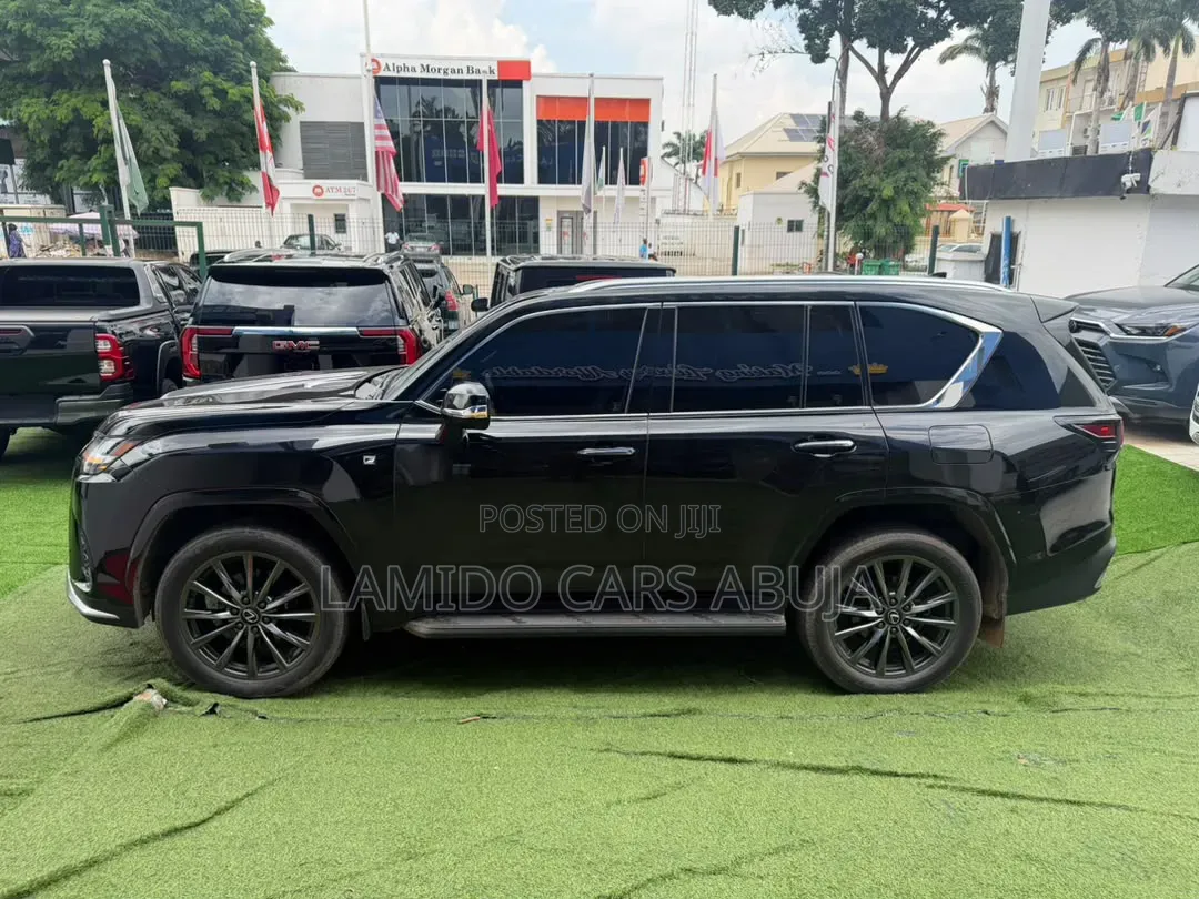 Lexus LX 600 2024 Black