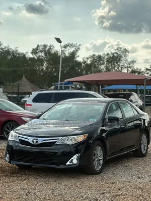 Toyota Camry XLE 4dr Sedan (2.5L 4cyl 6A) 2013 Black
