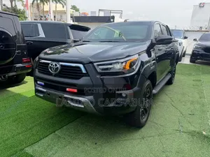 New Toyota Hilux 2026 Black