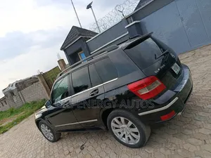 Mercedes-Benz GLK-Class 2010 Black