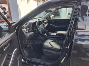 Toyota Highlander XLE 2021 Black