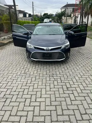 Toyota Avalon Limited FWD Sedan (3.6L 6cyl 6A) 2016 Gray