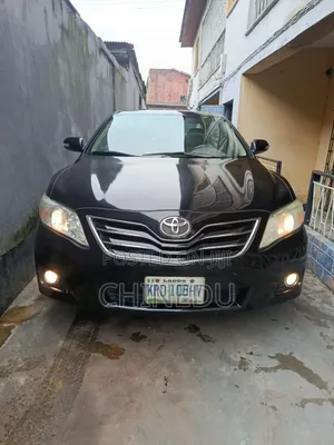 Toyota Camry XLE 4dr Sedan (2.5L 4cyl 6A) 2011 Black