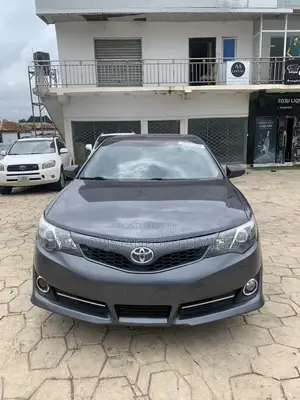 Toyota Camry SE Limited Edition 4dr Sedan (2.5L 4cyl 6A) 2012 Gray