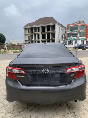 Toyota Camry SE Limited Edition 4dr Sedan (2.5L 4cyl 6A) 2012 Gray