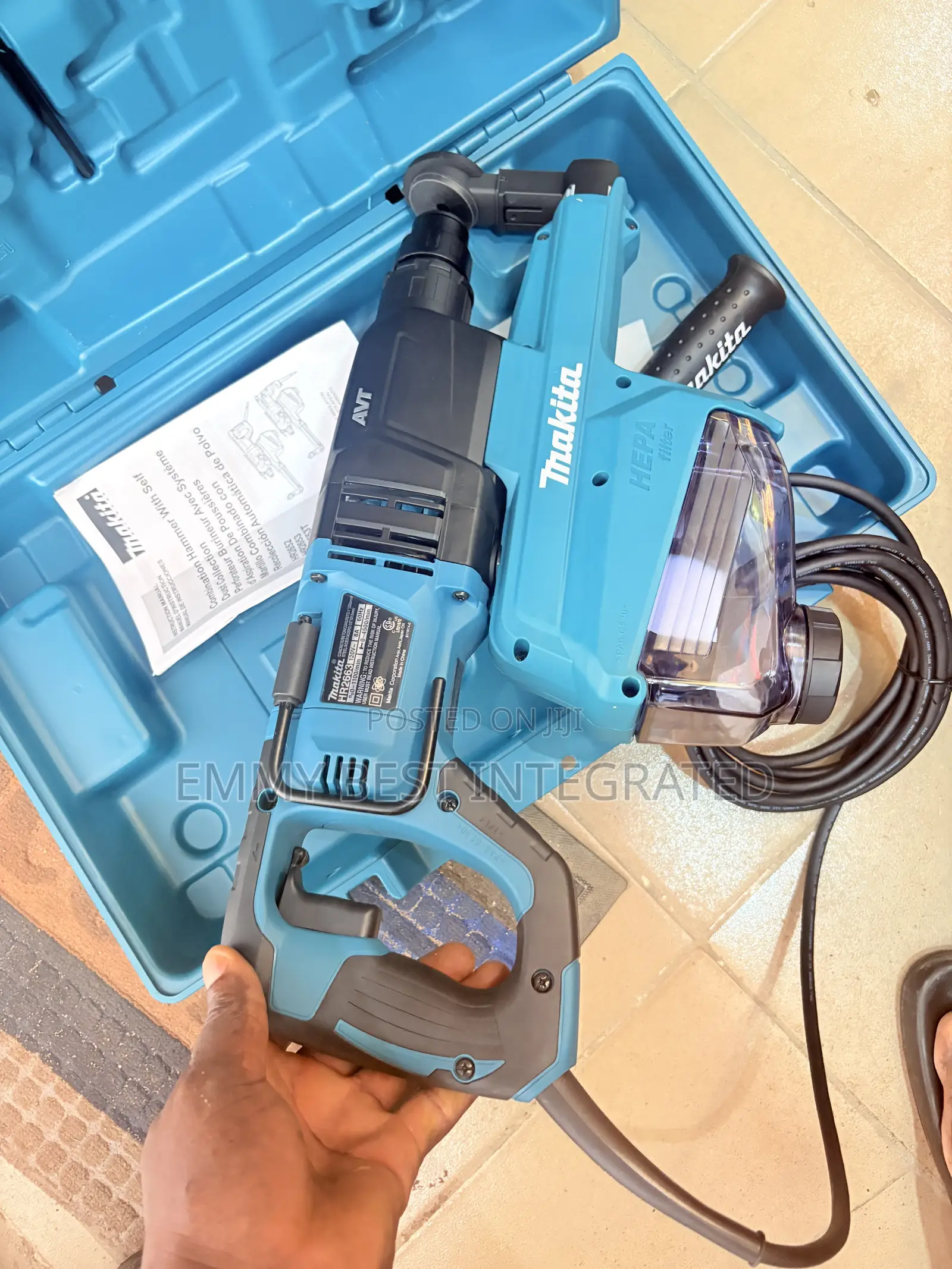 Makita HR2661