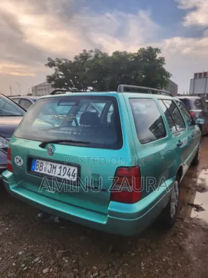 Volkswagen Golf 2000 Green