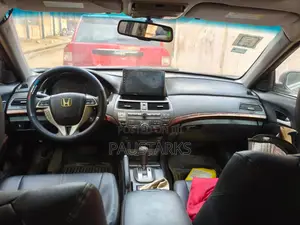 Honda Crosstour 2012 Brown