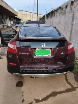 Honda Crosstour 2012 Brown