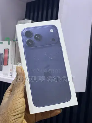 New Apple iPhone 17 Pro Max 256 GB Blue