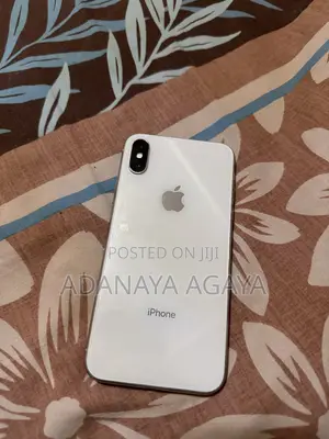Apple iPhone X 64 GB White