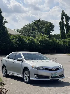 Toyota Camry 2013 Silver