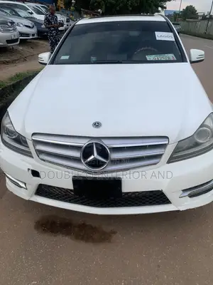 Mercedes-Benz C300 Luxury Sedan RWD (3.0L 6cyl 7A) 2008 White