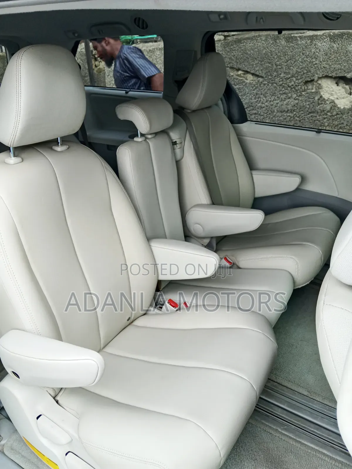 Toyota Sienna 2012 Gray