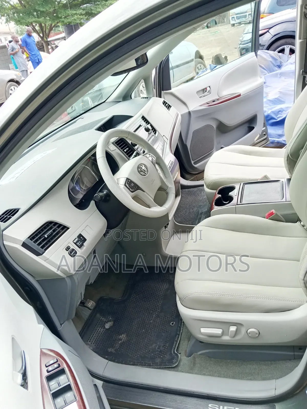 Toyota Sienna 2012 Gray