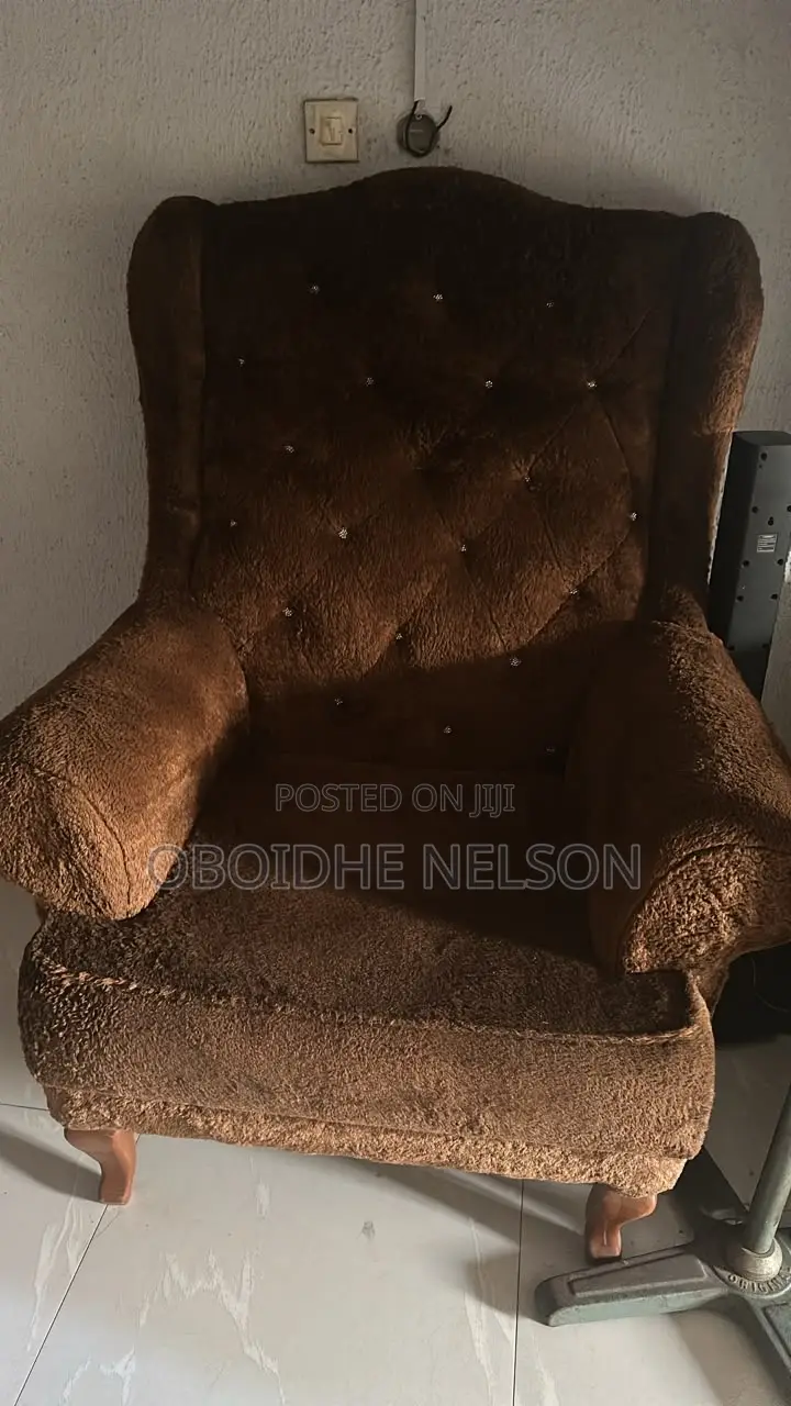 Sitting Room Chairs