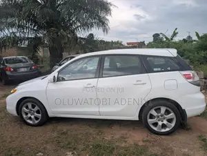 Toyota Matrix 2008 White