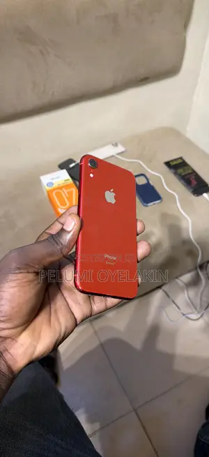 Apple iPhone XR 64 GB Red