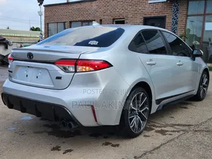 Toyota Corolla SE 2024 Silver