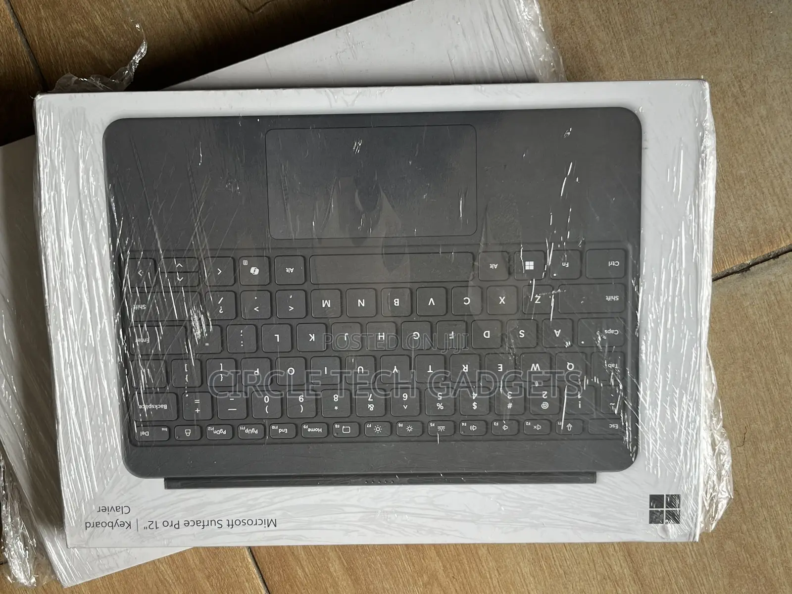 New Microsoft Surface Pro 16GB Qualcomm Snapdragon X Plus SSD 512GB