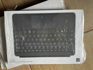 New Microsoft Surface Pro 16GB Qualcomm Snapdragon X Plus SSD 512GB