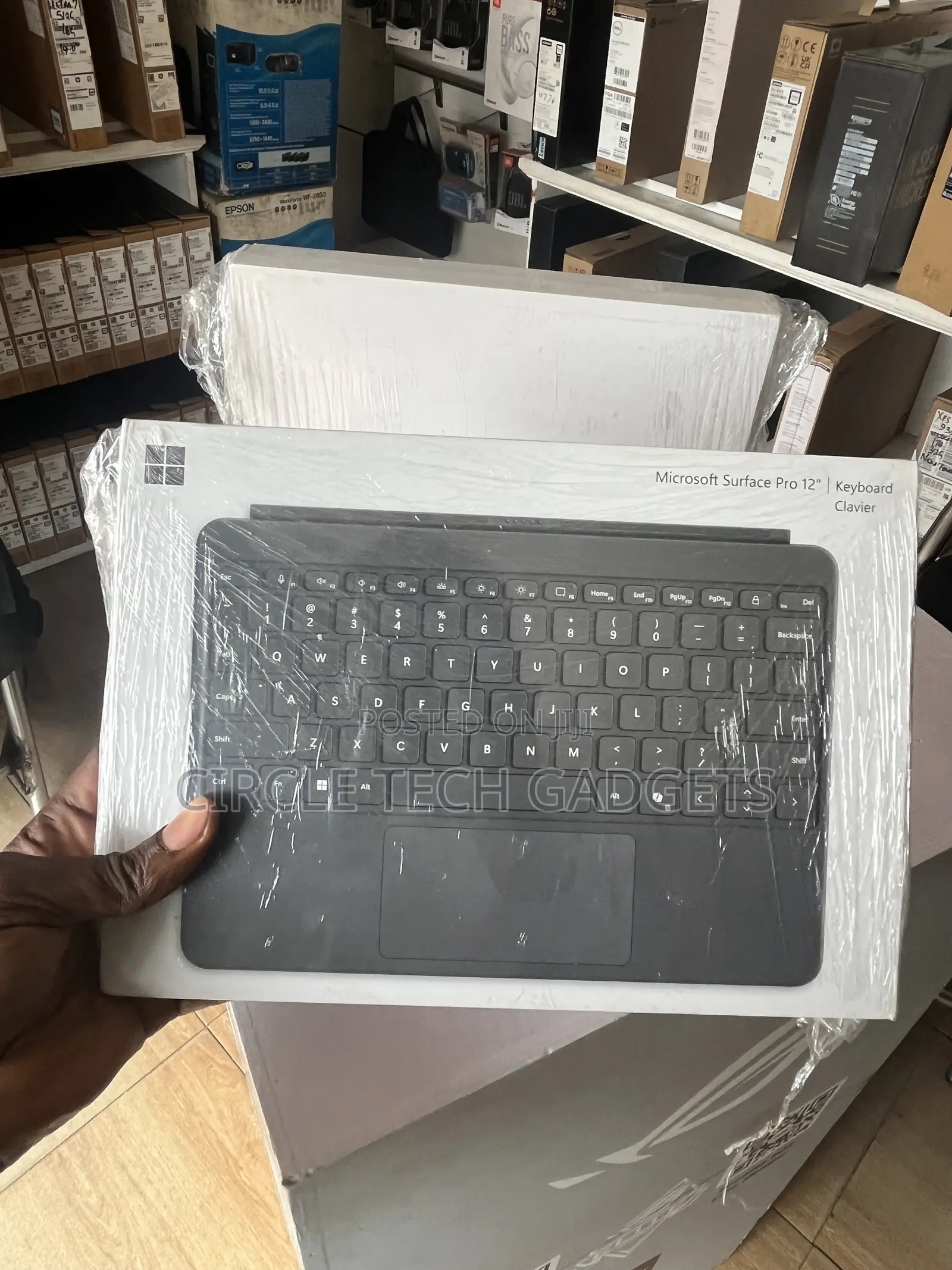 New Microsoft Surface Pro 16GB Qualcomm Snapdragon X Plus SSD 512GB