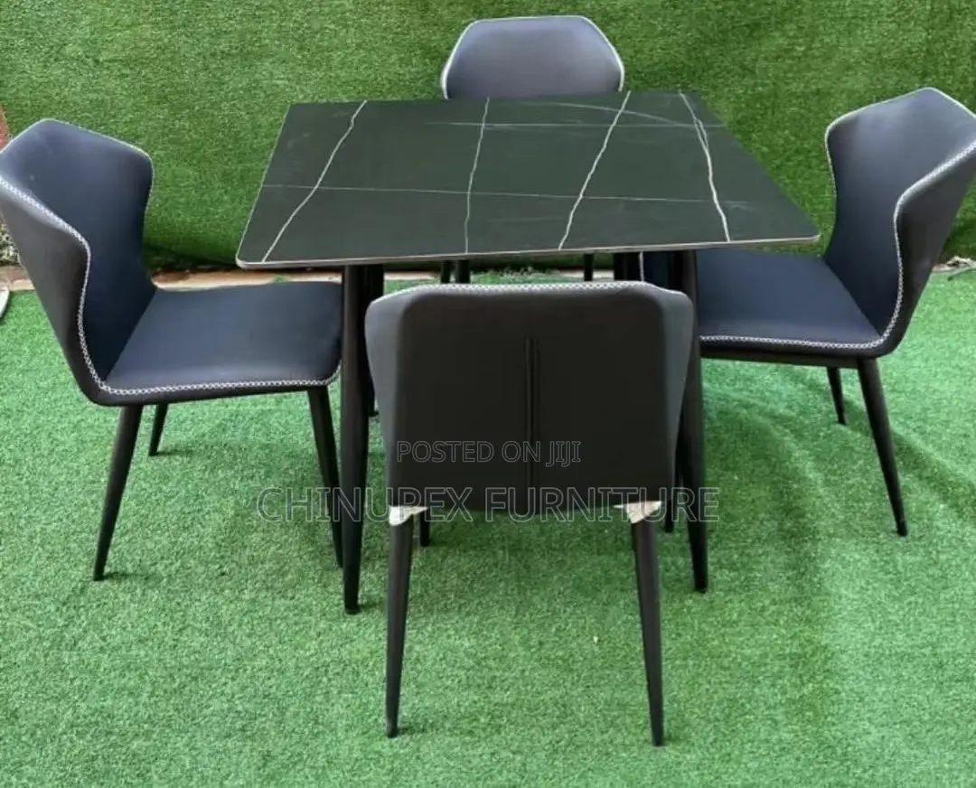 4 Seaters Dining Table