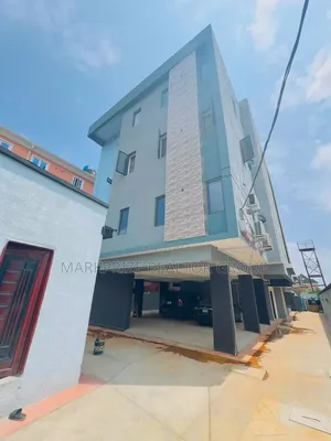 2bdrm Apartment in Surulere Lagos for sale