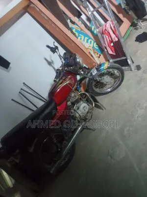 Bajaj Boxer 2010 Red