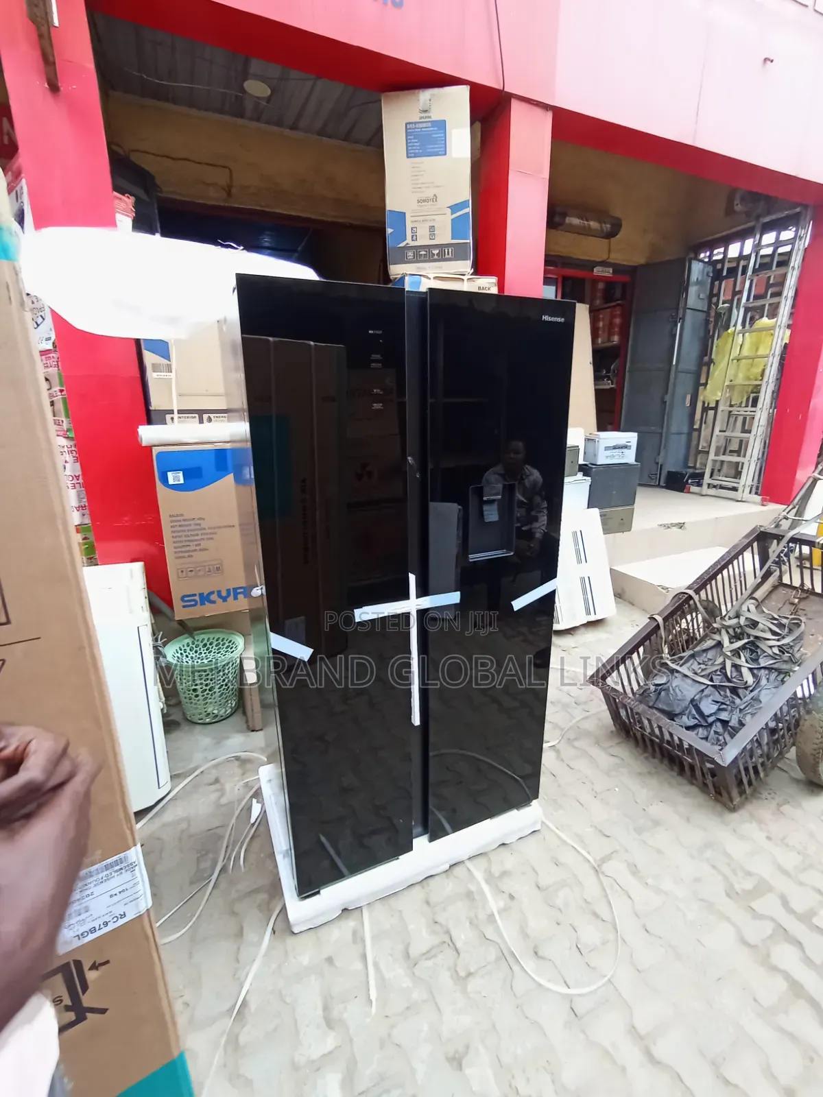 Hisense Side by Side Refrigerator 525L Black